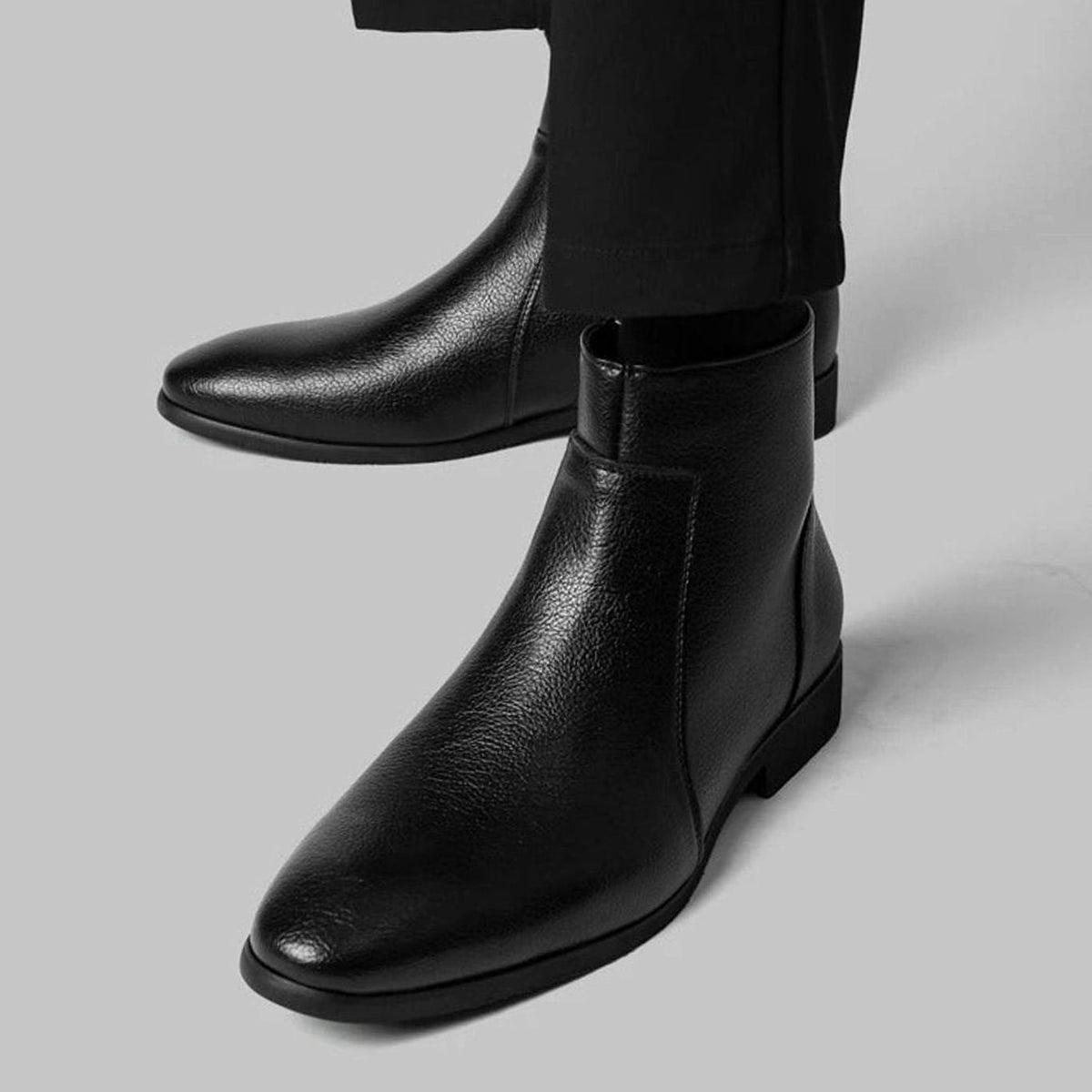 Men's pointed-toe side-zip leather boots, product view