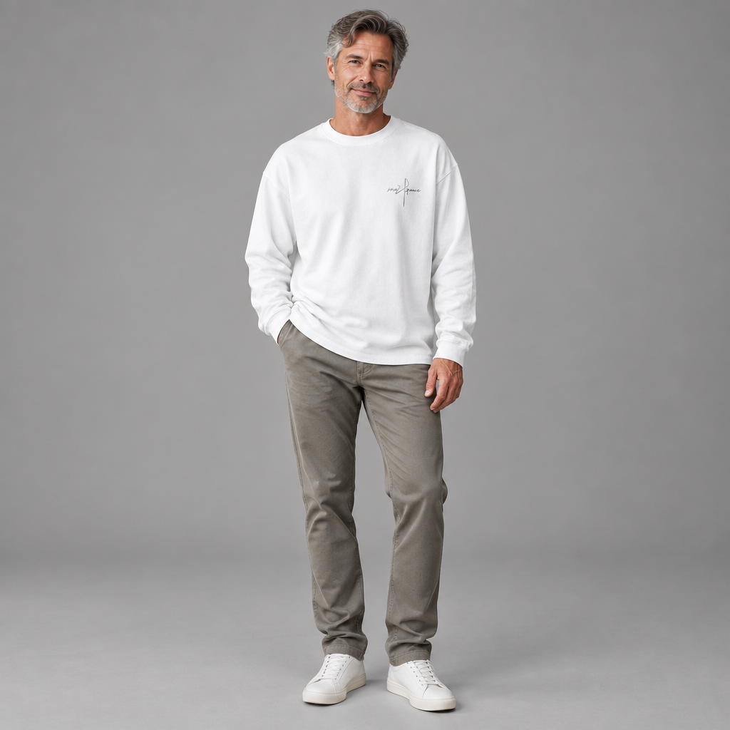 Men's cotton blend crew neck t-shirt, full-body standing shot