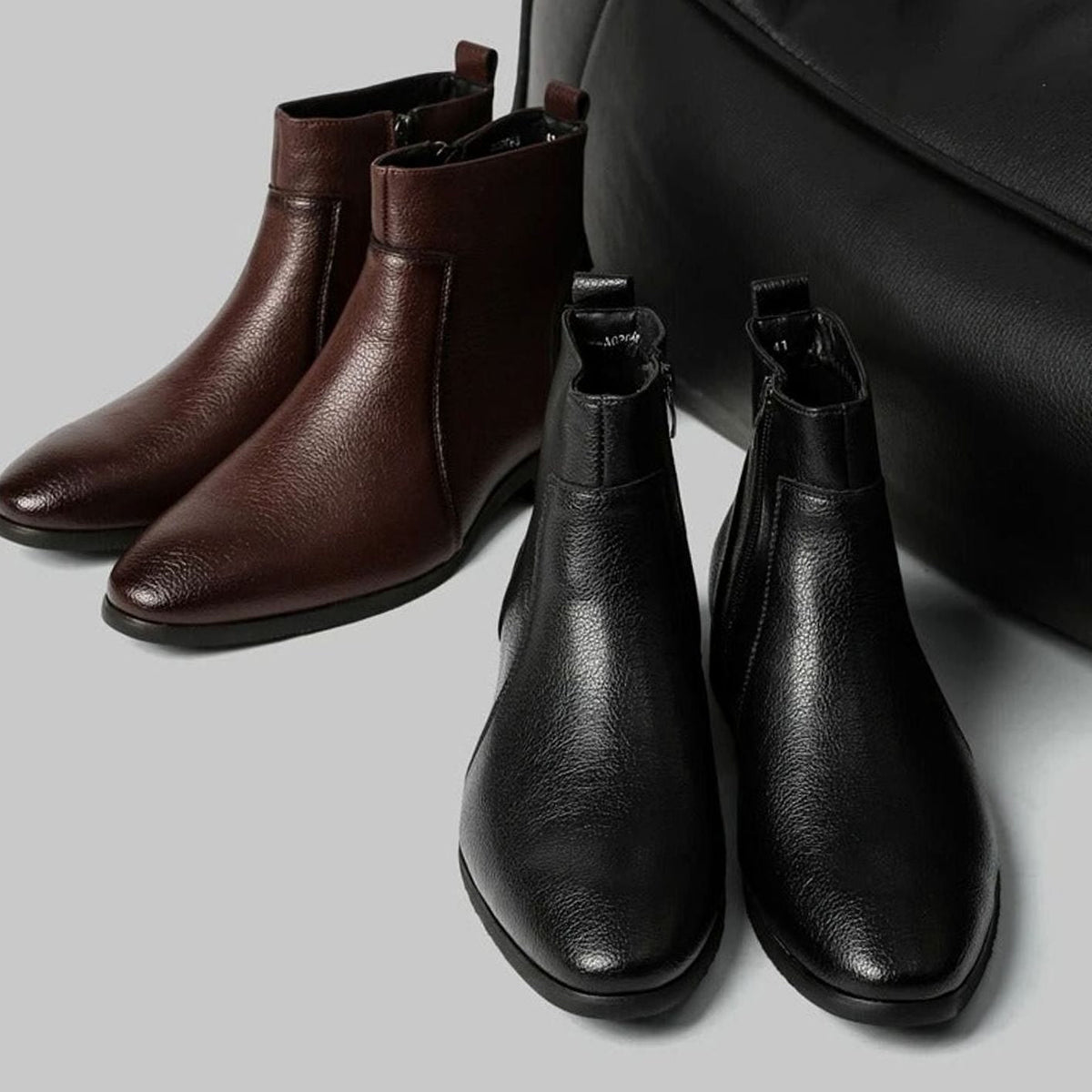 Men's pointed-toe side-zip leather boots, product view