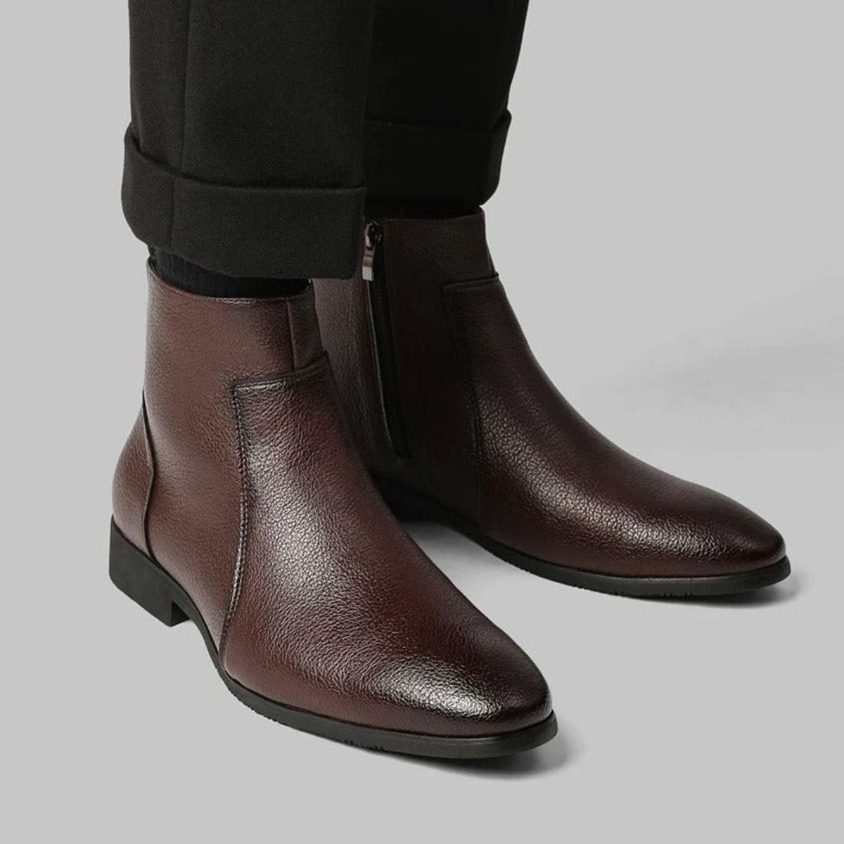 Men's pointed-toe side-zip leather boots, product view